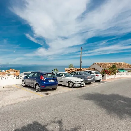 Casa Perro Andaluz Фуэнхирола