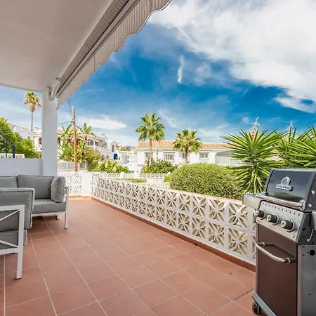 Casa Perro Andaluz Будинок відпочинку Фуенхірола
